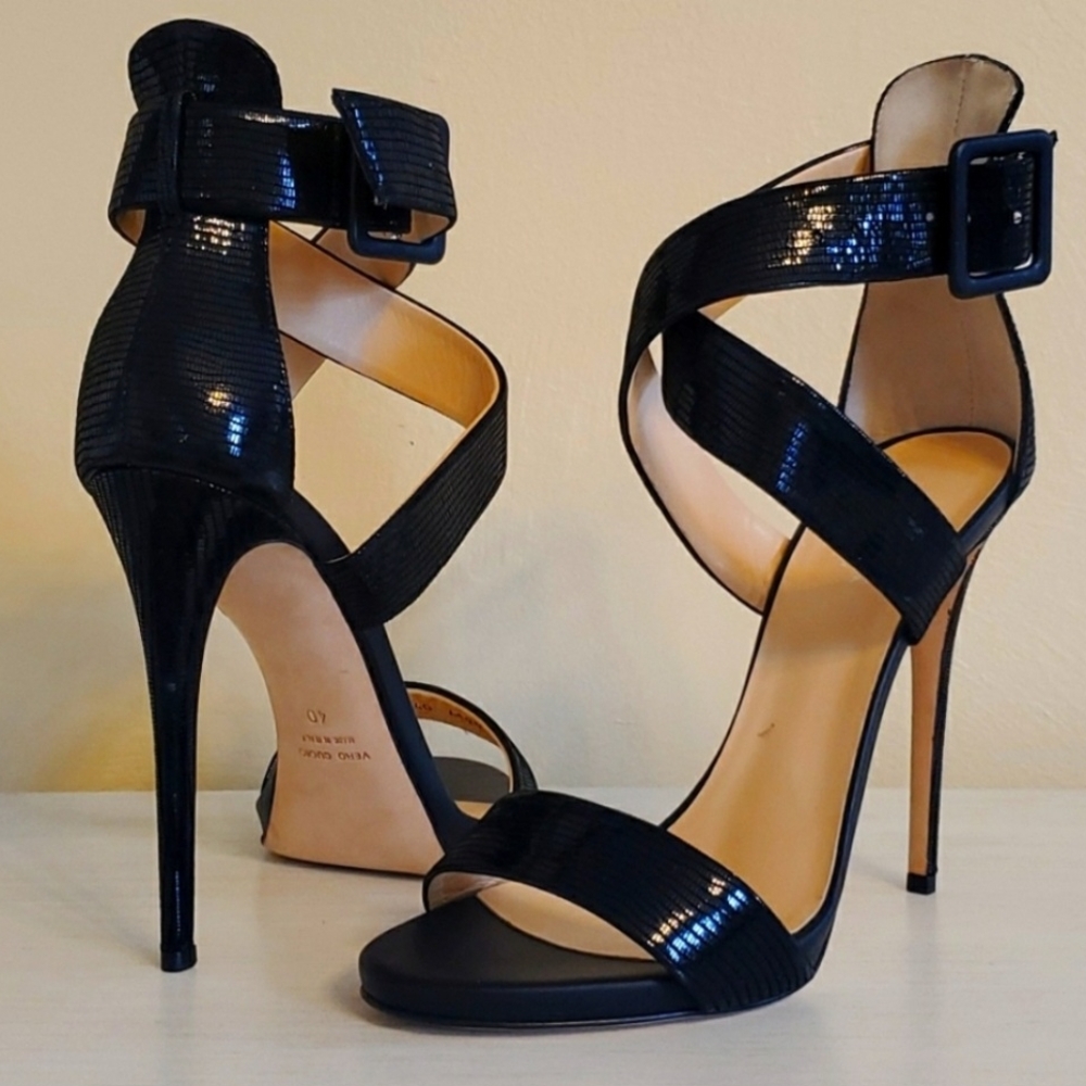 Barneys New York CO-OP Black Textured Heels